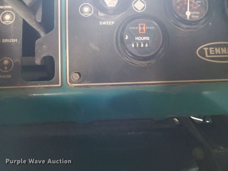 image for item DN6869 Tennant 255 Series II  sweeper