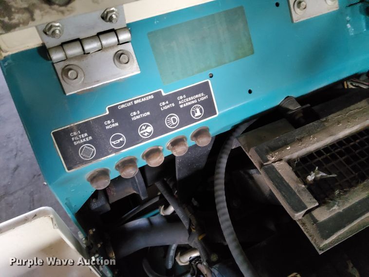 image for item DN6869 Tennant 255 Series II  sweeper