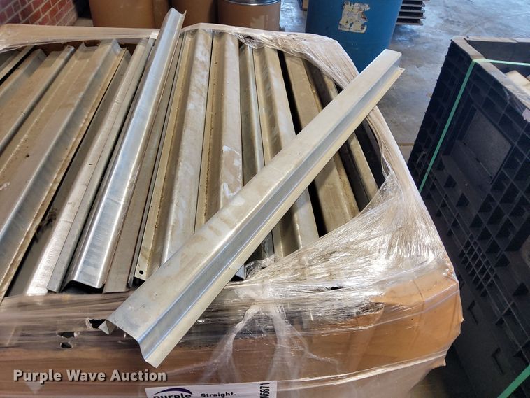 image for item DN6871 Pallet racking cross beams