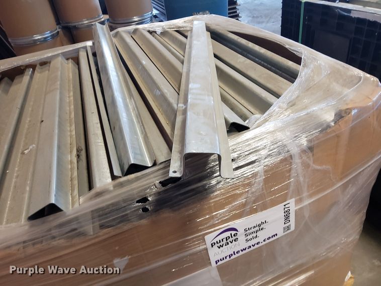 image for item DN6871 Pallet racking cross beams