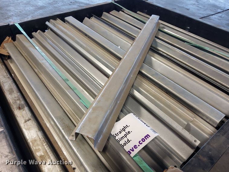 image for item DN6873 Pallet racking cross beams