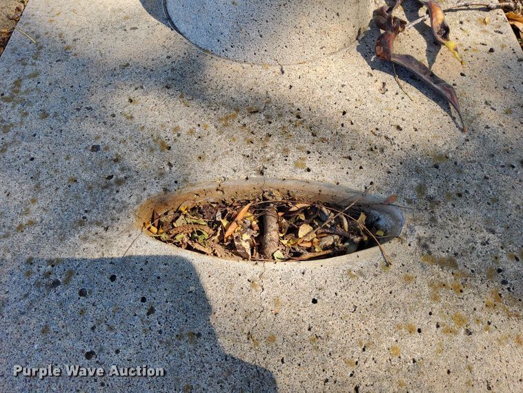 image for item DN6876 (24) concrete blocks