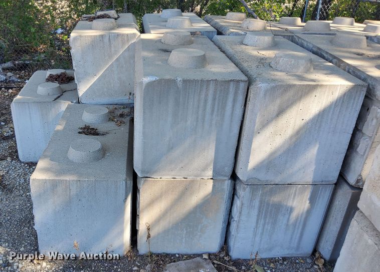 image for item DN6877 (24) concrete blocks