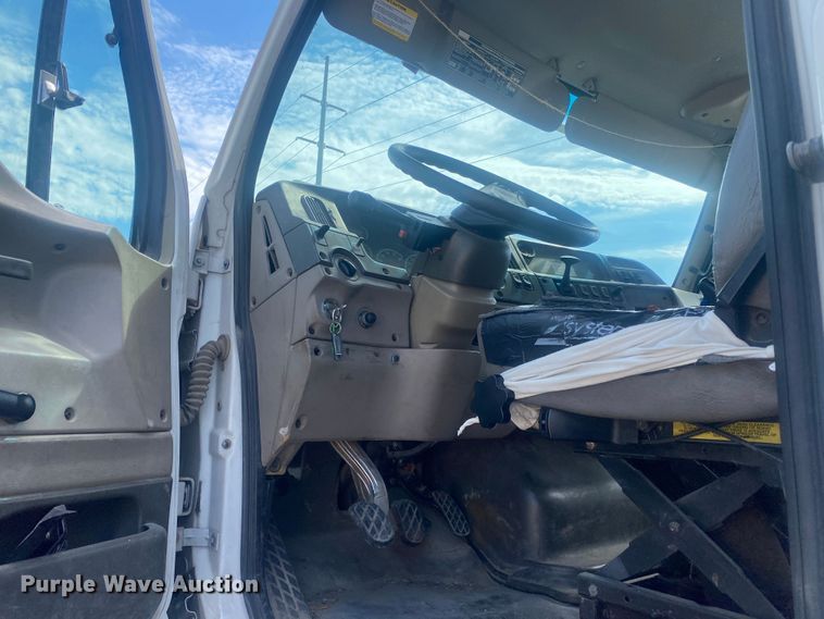 image for item DN8007 2006 Sterling L-Line  flatbed truck