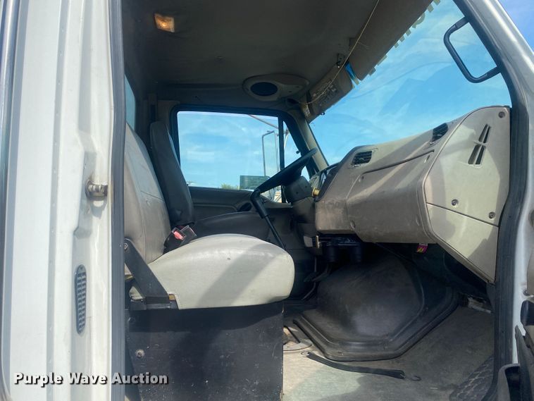 image for item DN8007 2006 Sterling L-Line  flatbed truck