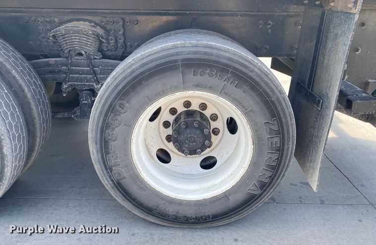 image for item DN8007 2006 Sterling L-Line  flatbed truck