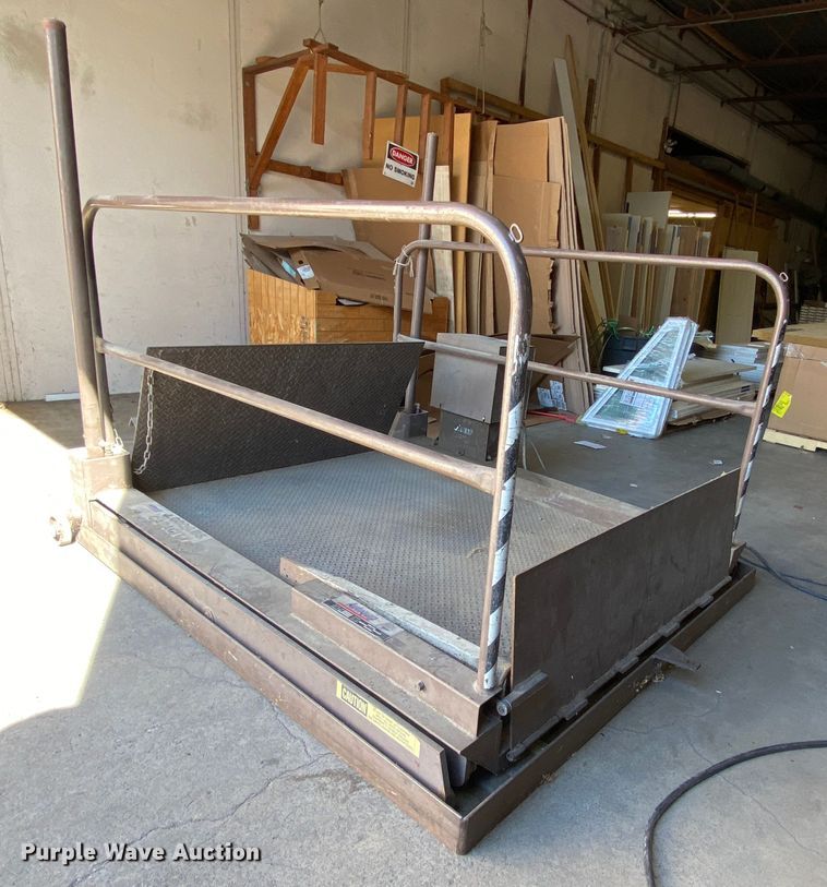 image for item DN8008 Autoquip PDQ-40  scissor lift