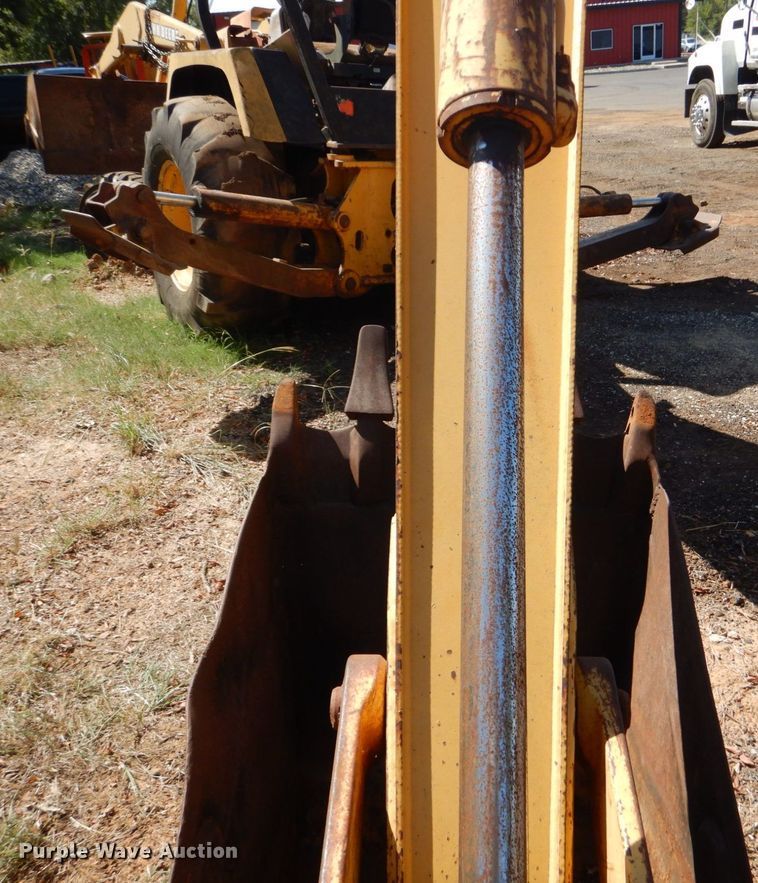 image for item DO1609 1993 John Deere 310D  backhoe