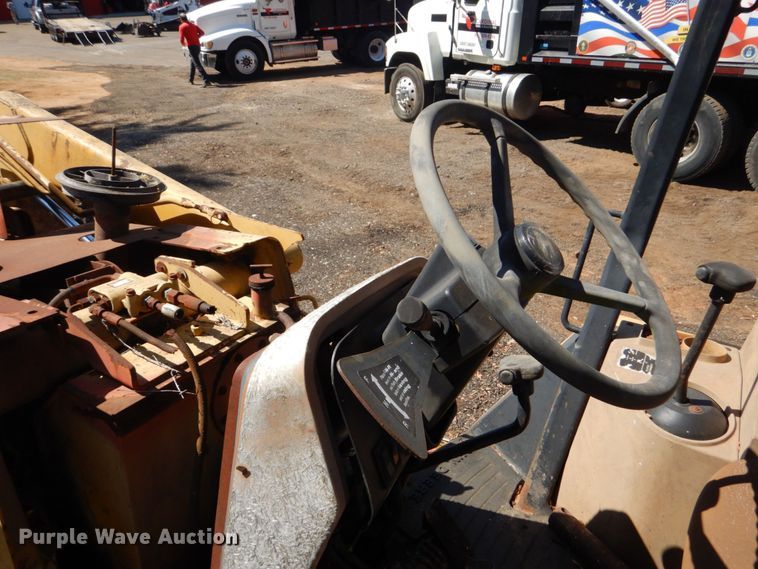 image for item DO1609 1993 John Deere 310D  backhoe