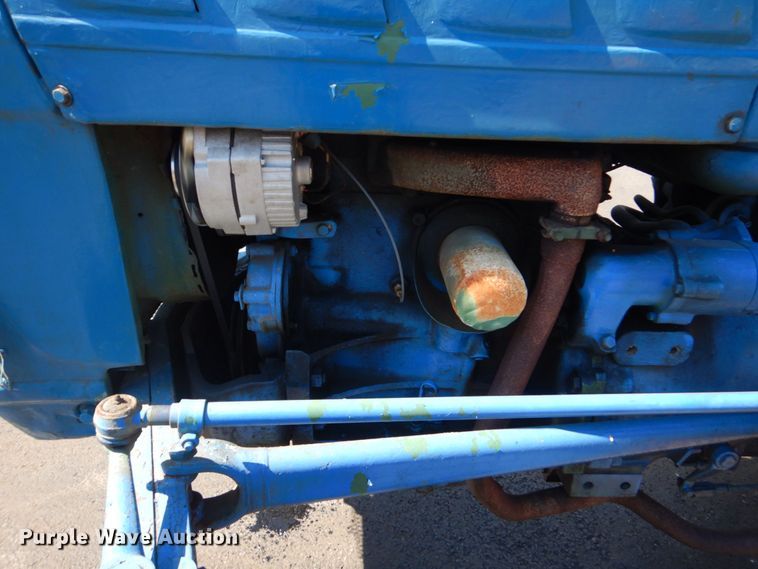 image for item DO1610 Ford  tractor