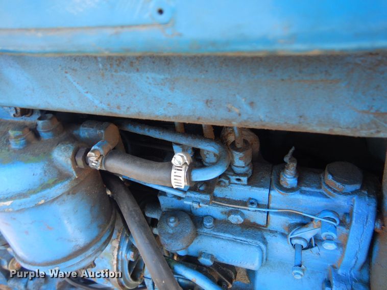 image for item DO1610 Ford  tractor