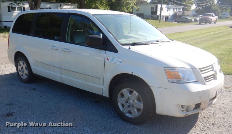 image for item DP0319 2010 Dodge Grand Caravan SE
