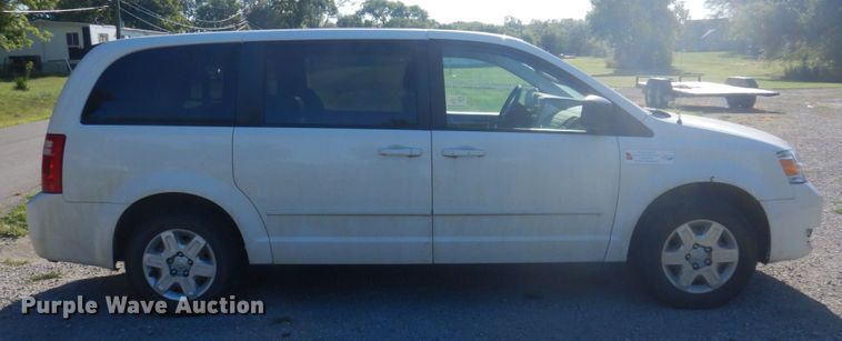 image for item DP0319 2010 Dodge Grand Caravan SE