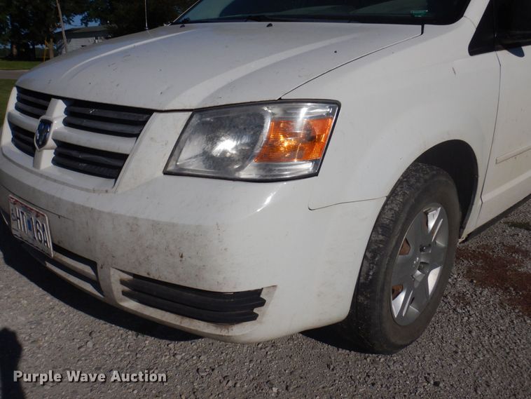 image for item DP0319 2010 Dodge Grand Caravan SE