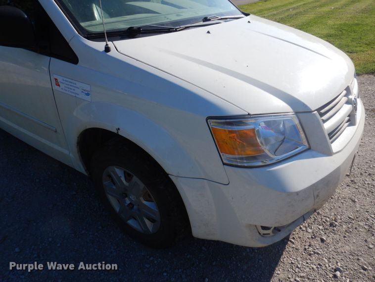 image for item DP0319 2010 Dodge Grand Caravan SE