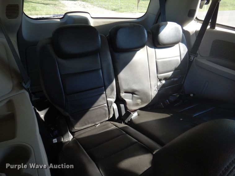 image for item DP0319 2010 Dodge Grand Caravan SE