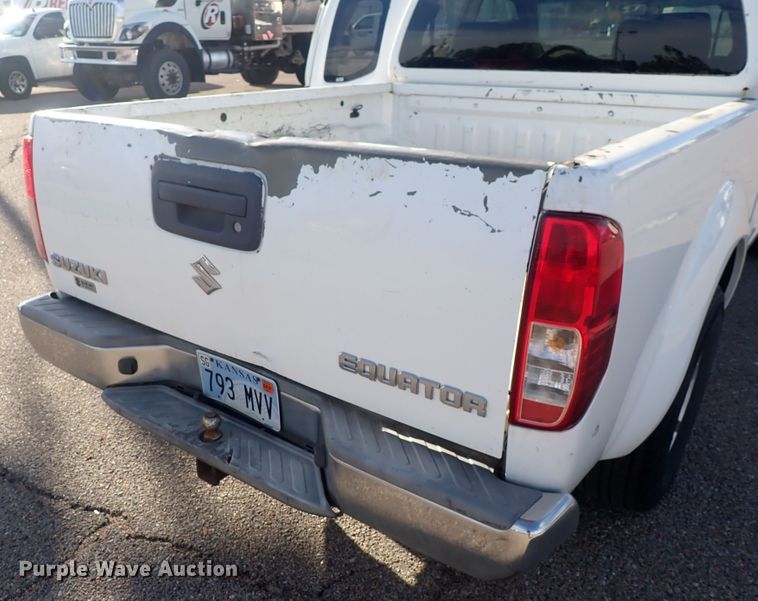 image for item DQ2939 2009 Suzuki Equator  Ext. Cab pickup truck