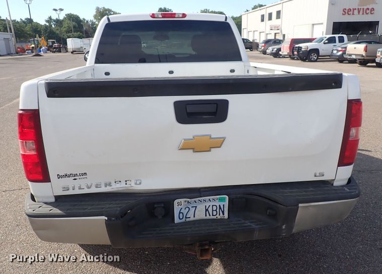 image for item DQ2946 2013 Chevrolet Silverado 1500  Ext. Cab pickup truck