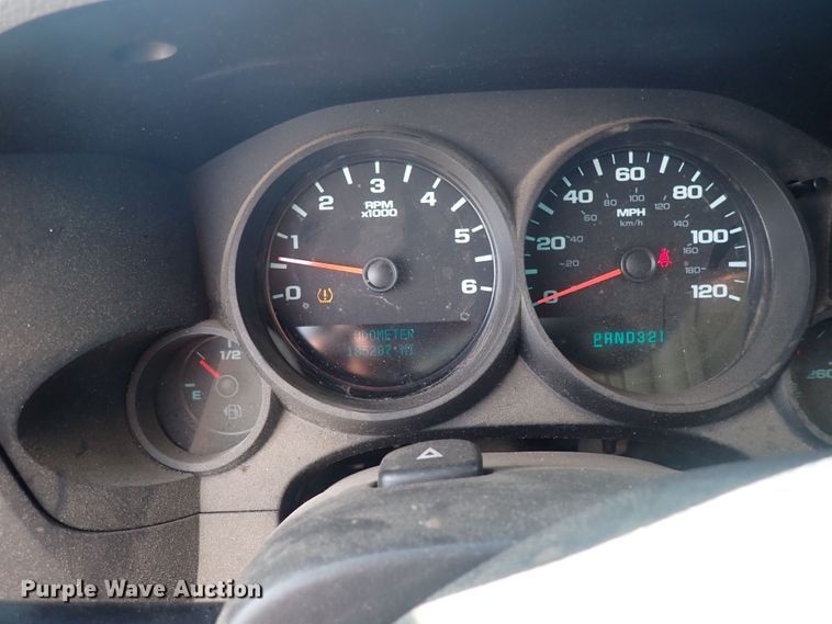 image for item DQ2946 2013 Chevrolet Silverado 1500  Ext. Cab pickup truck