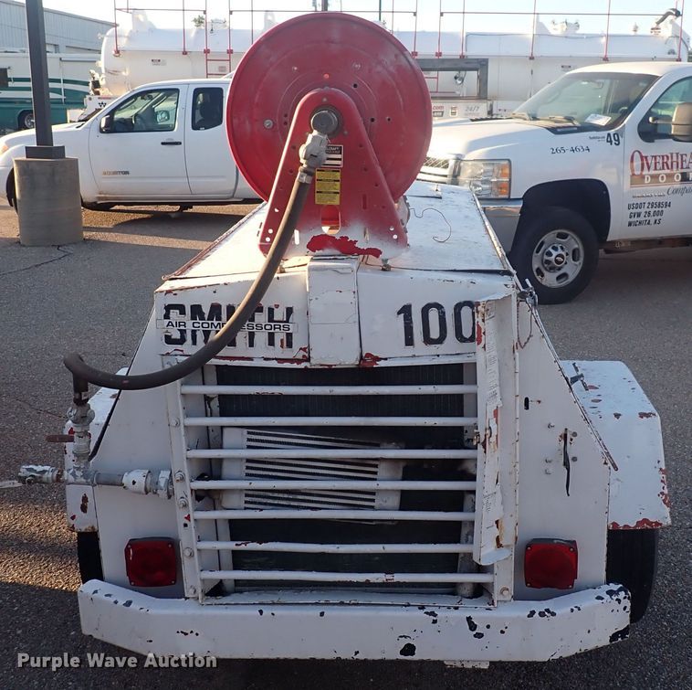 image for item DQ2968 Smith 100  air compressor