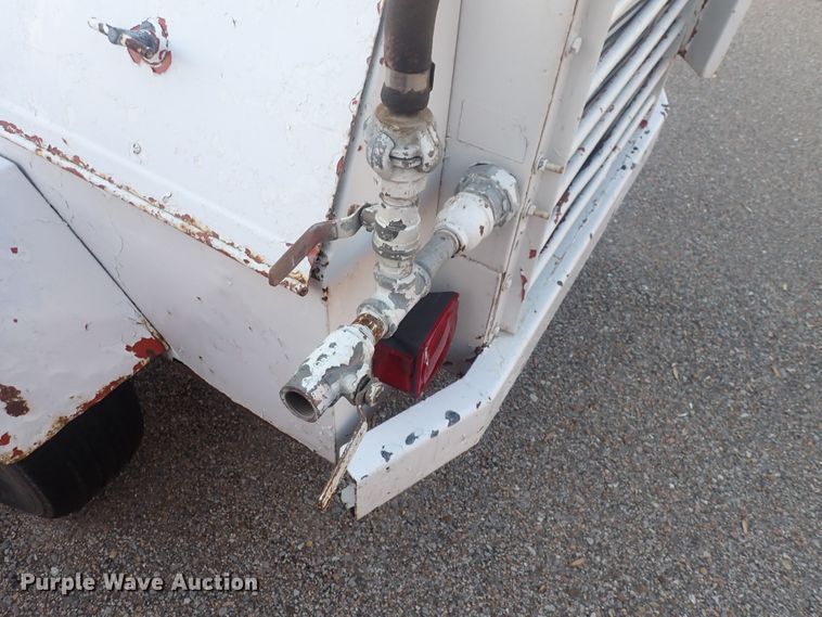 image for item DQ2968 Smith 100  air compressor