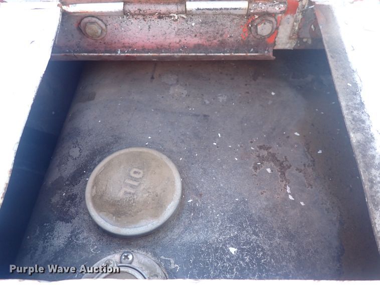 image for item DQ2968 Smith 100  air compressor