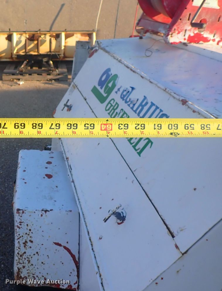 image for item DQ2968 Smith 100  air compressor