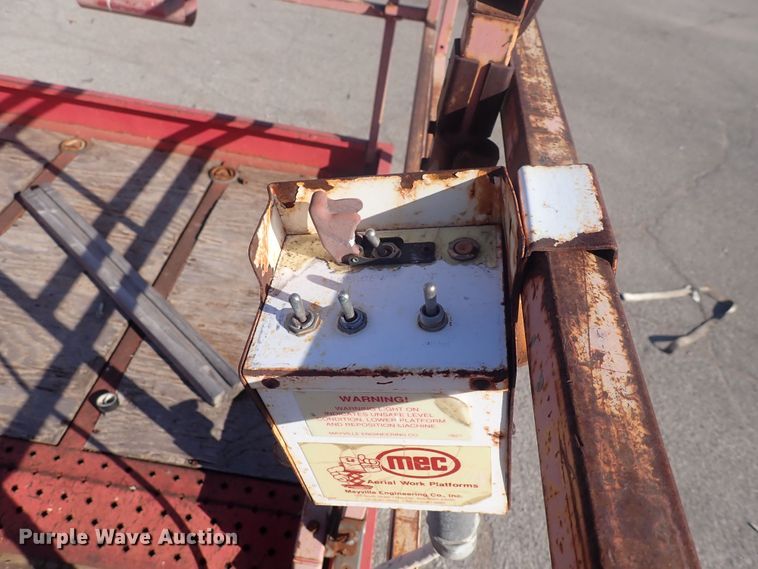 image for item DQ2972 Quadrex 33E  scissor lift