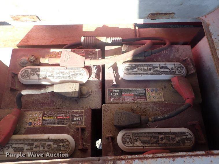 image for item DQ2972 Quadrex 33E  scissor lift