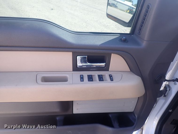 image for item DQ2987 2013 Ford F150  SuperCrew pickup truck