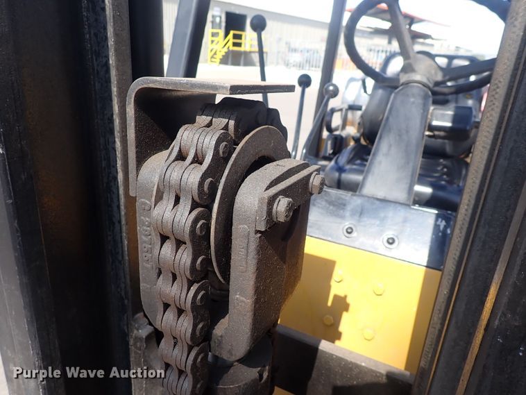 image for item DQ2999 Hyster S40XL  forklift