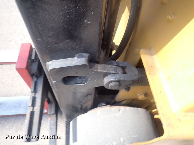 image for item DQ2999 Hyster S40XL  forklift