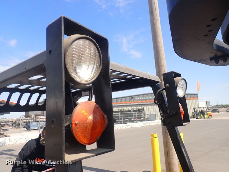 image for item DQ2999 Hyster S40XL  forklift