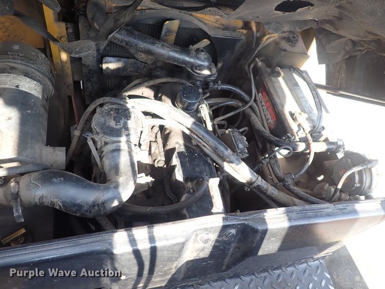 image for item DQ2999 Hyster S40XL  forklift