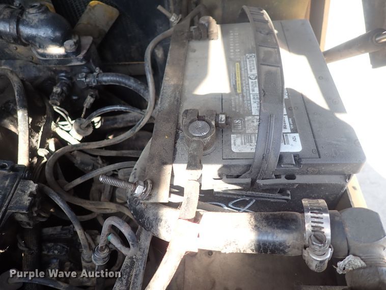 image for item DQ2999 Hyster S40XL  forklift