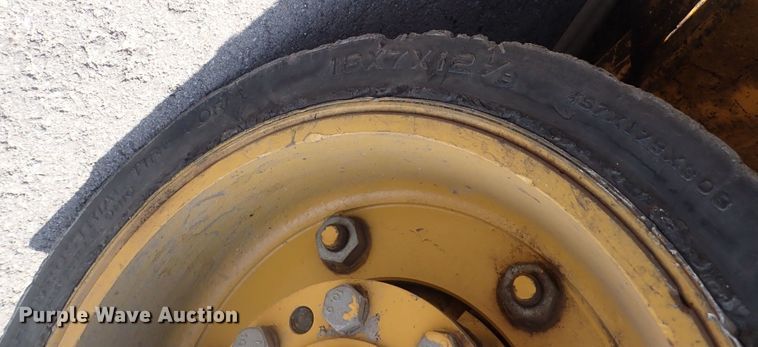 image for item DQ2999 Hyster S40XL  forklift