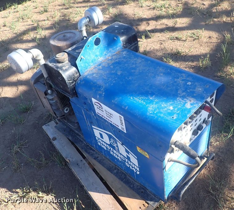 image for item DQ3018 Miller AEAD-200LE  welder/generator