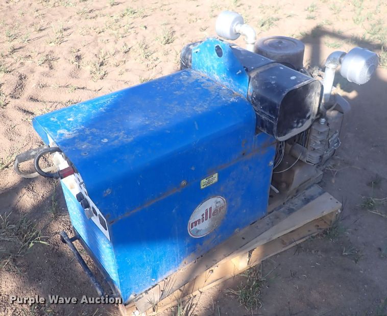 image for item DQ3018 Miller AEAD-200LE  welder/generator