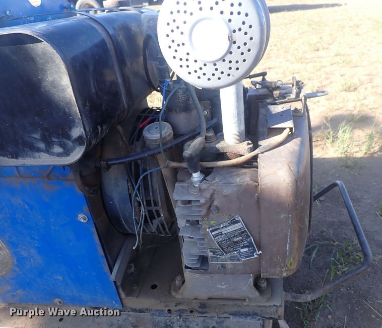 image for item DQ3018 Miller AEAD-200LE  welder/generator