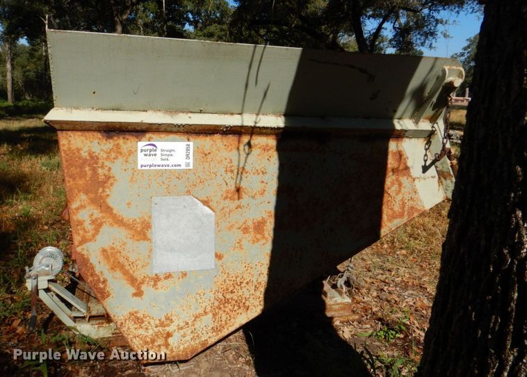 image for item DR2058 Hippo Hopper  manual tilt hopper