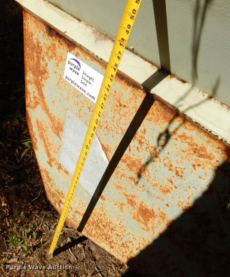 image for item DR2058 Hippo Hopper  manual tilt hopper