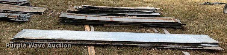 image for item DR7260 Approximately 114 pieces of tin