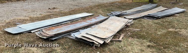 image for item DR7260 Approximately 114 pieces of tin