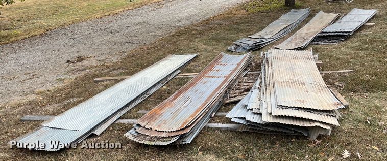 image for item DR7260 Approximately 114 pieces of tin