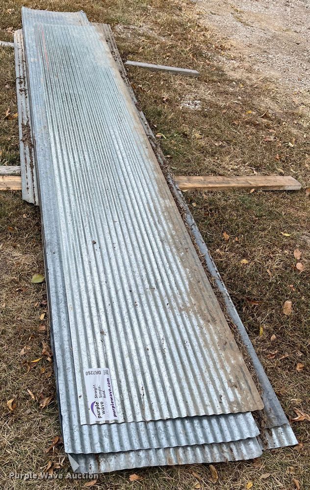 image for item DR7260 Approximately 114 pieces of tin