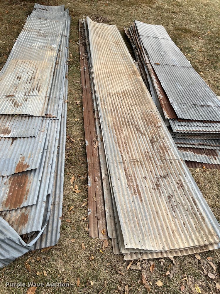 image for item DR7260 Approximately 114 pieces of tin