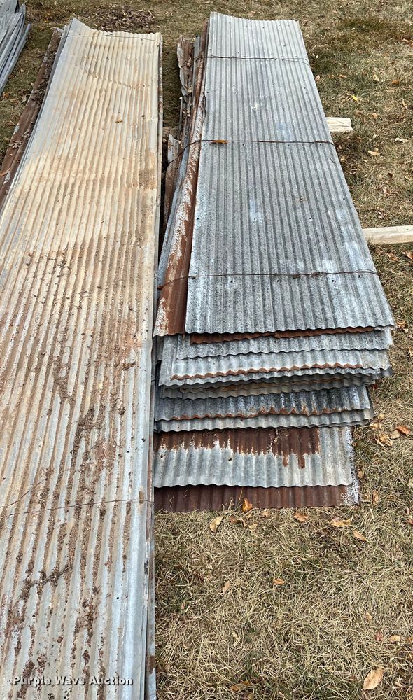 image for item DR7260 Approximately 114 pieces of tin