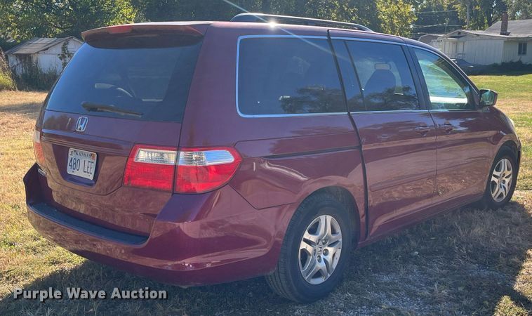image for item DR7277 2006 Honda Odyssey  van