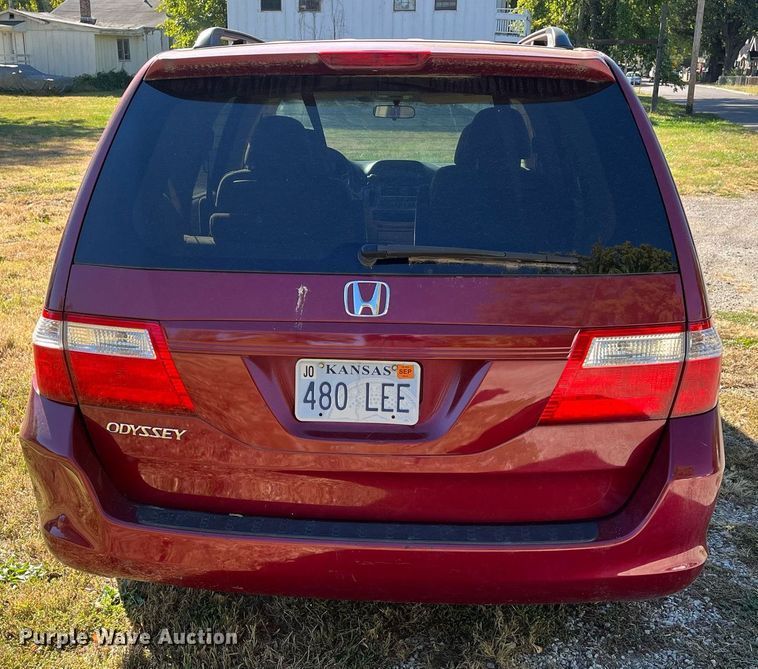 image for item DR7277 2006 Honda Odyssey  van