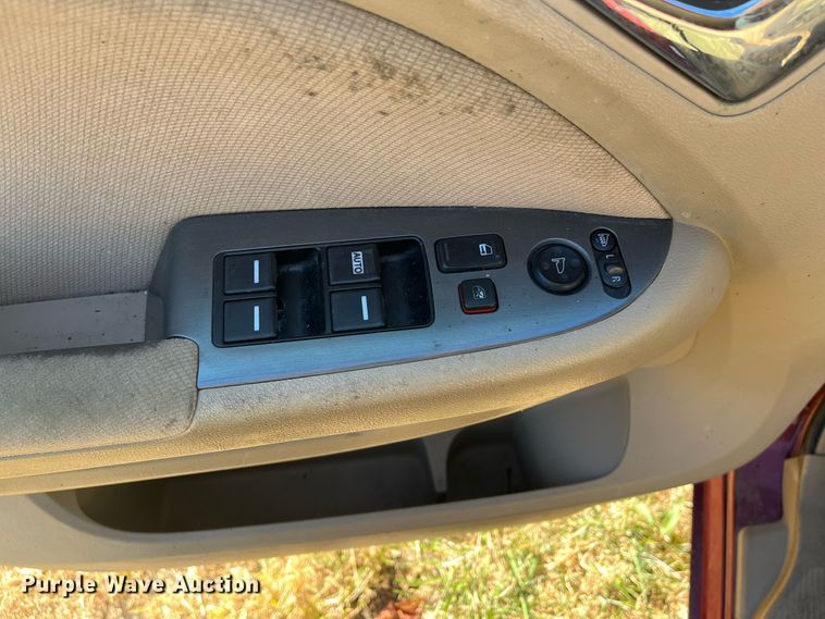 image for item DR7277 2006 Honda Odyssey  van